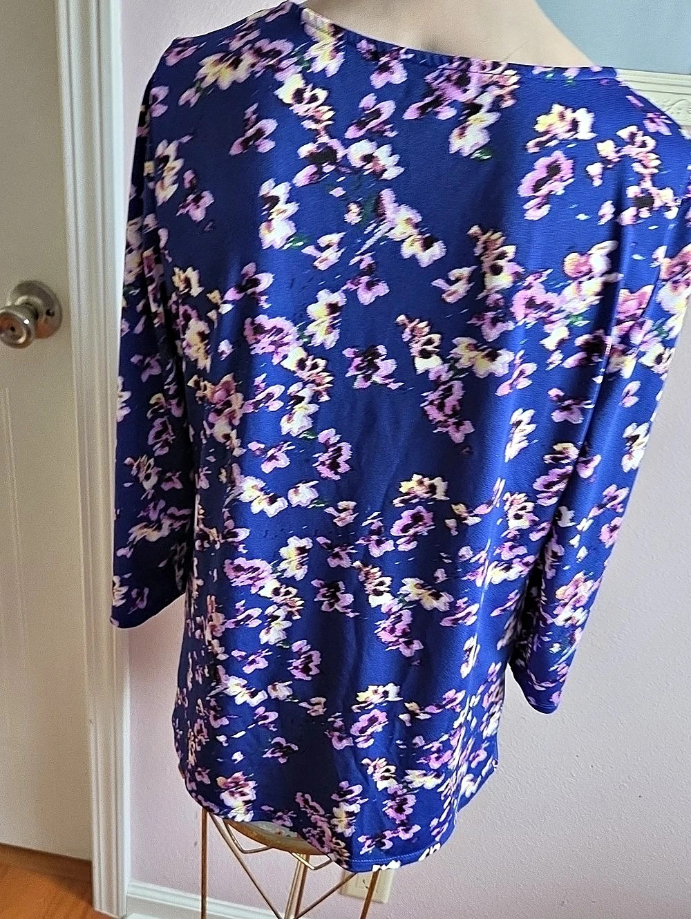 APT. 9 Floral Long Sleeve Tunic Blue & Pink Size 9 - Picture 5 of 8
